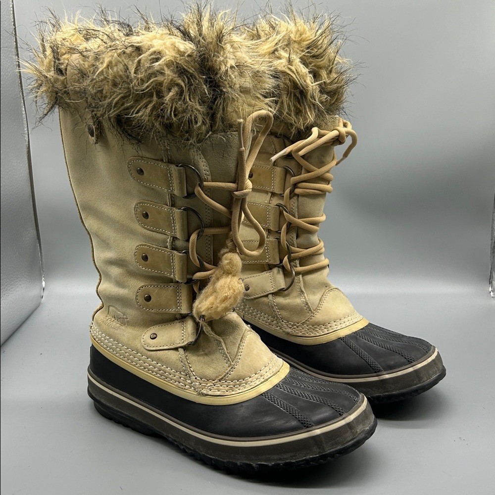 Sorel Joan Of Arctic Suede Faux Fur Boot Size 8